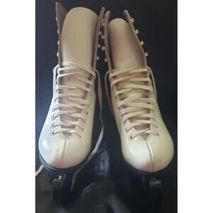 Vintage Riedell Red Wing Minn White Ice Skates Women Size 7 W/Blade Protectors